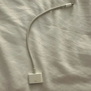 Lightning to 30-pin Adapter — Apple MFi Certified